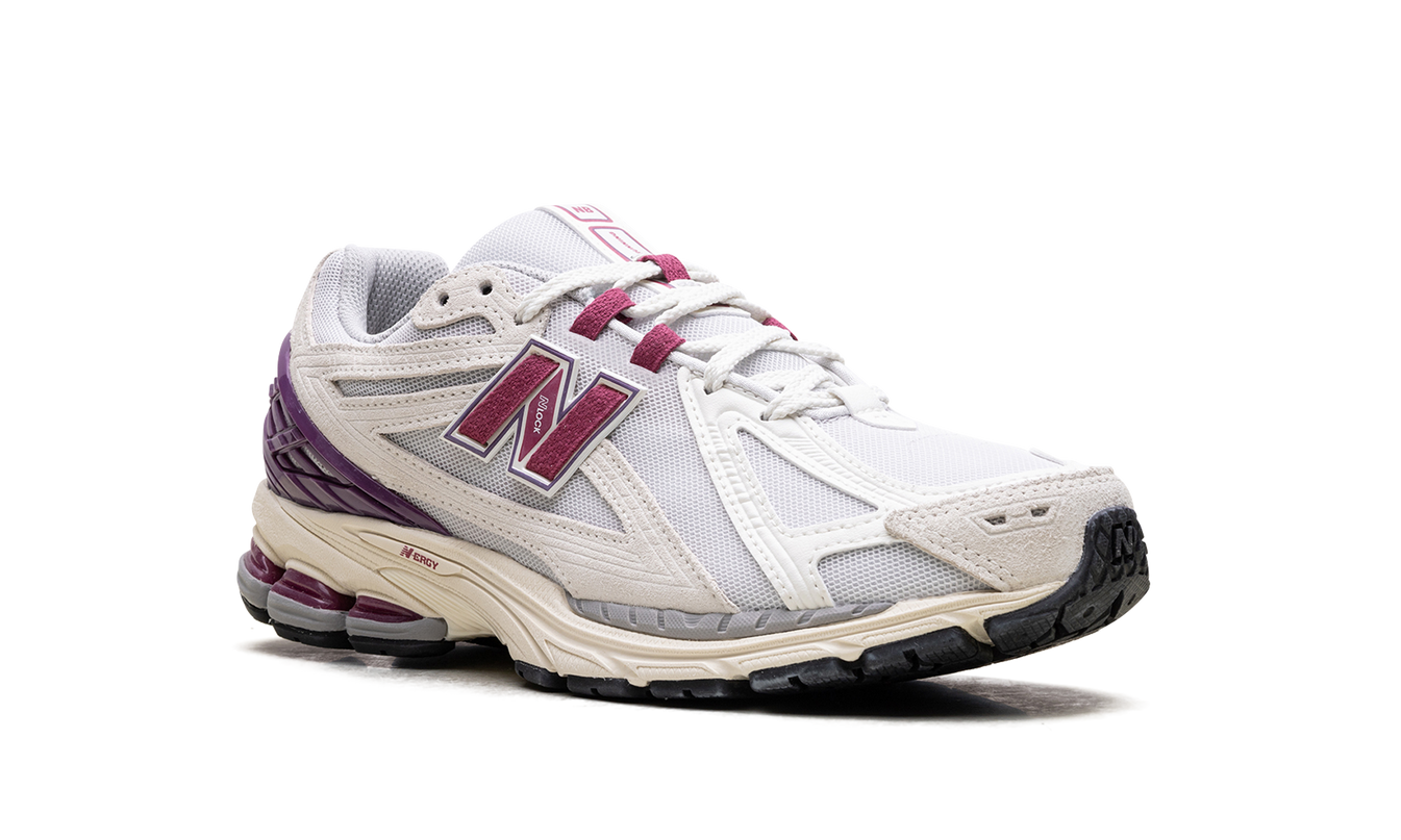 New Balance 1906R „Meeressalz, strahlendes Lila“