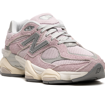 New Balance 9060 "December Sky"