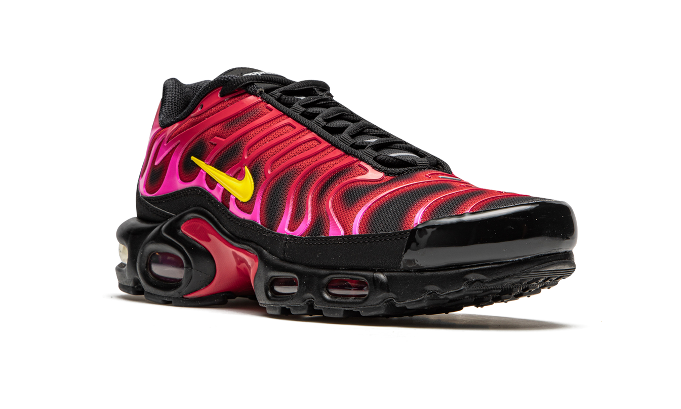 Air Max Plus TN "Supreme - Schwarz / Rot"