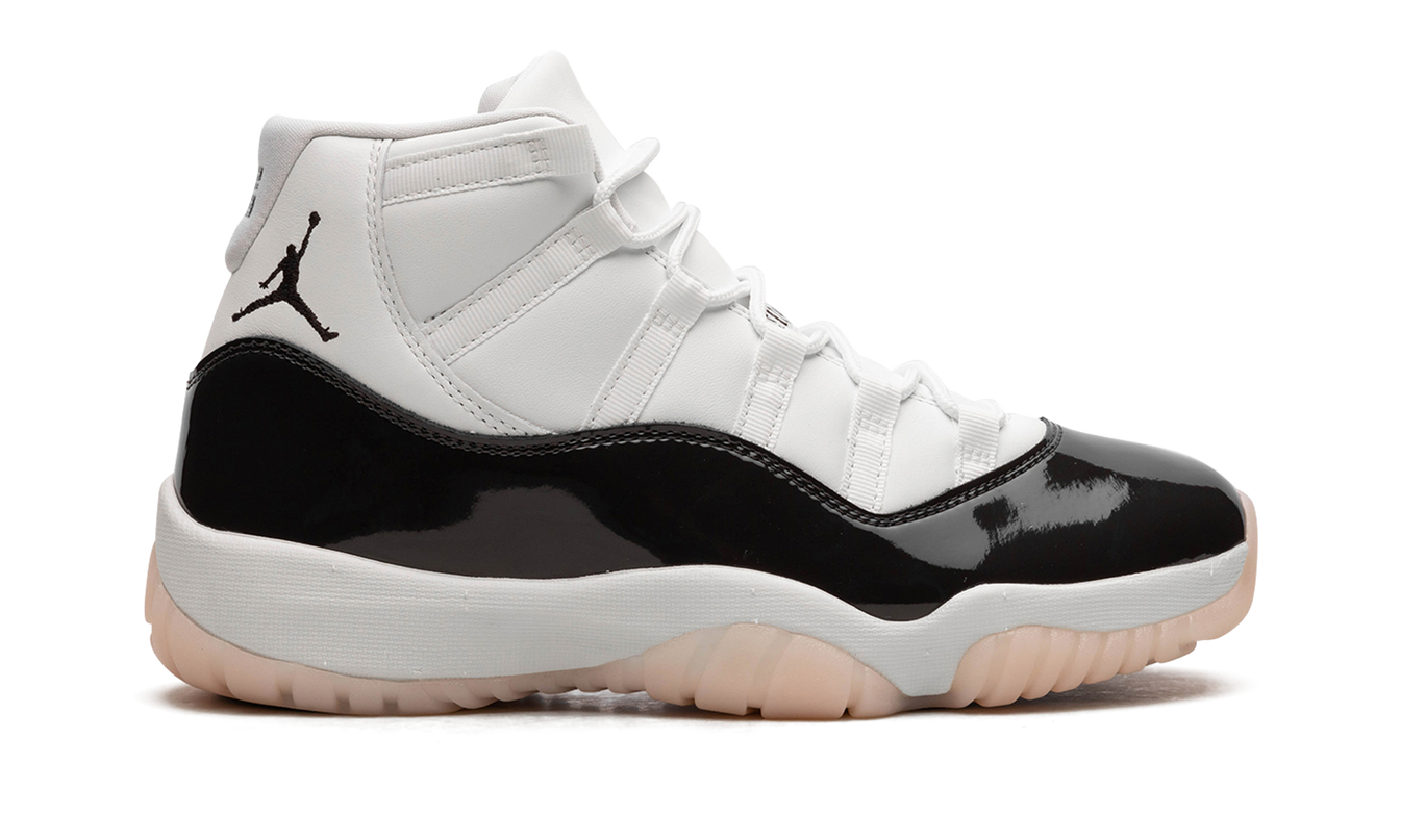 Air Jordan 11 WMNS "Neapolitan"