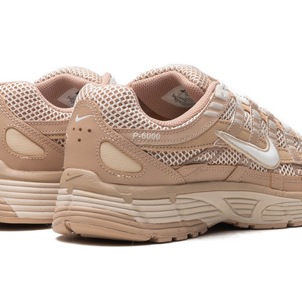 Nike P-6000 PRM „Hanf / Sanddrift / Phantom“