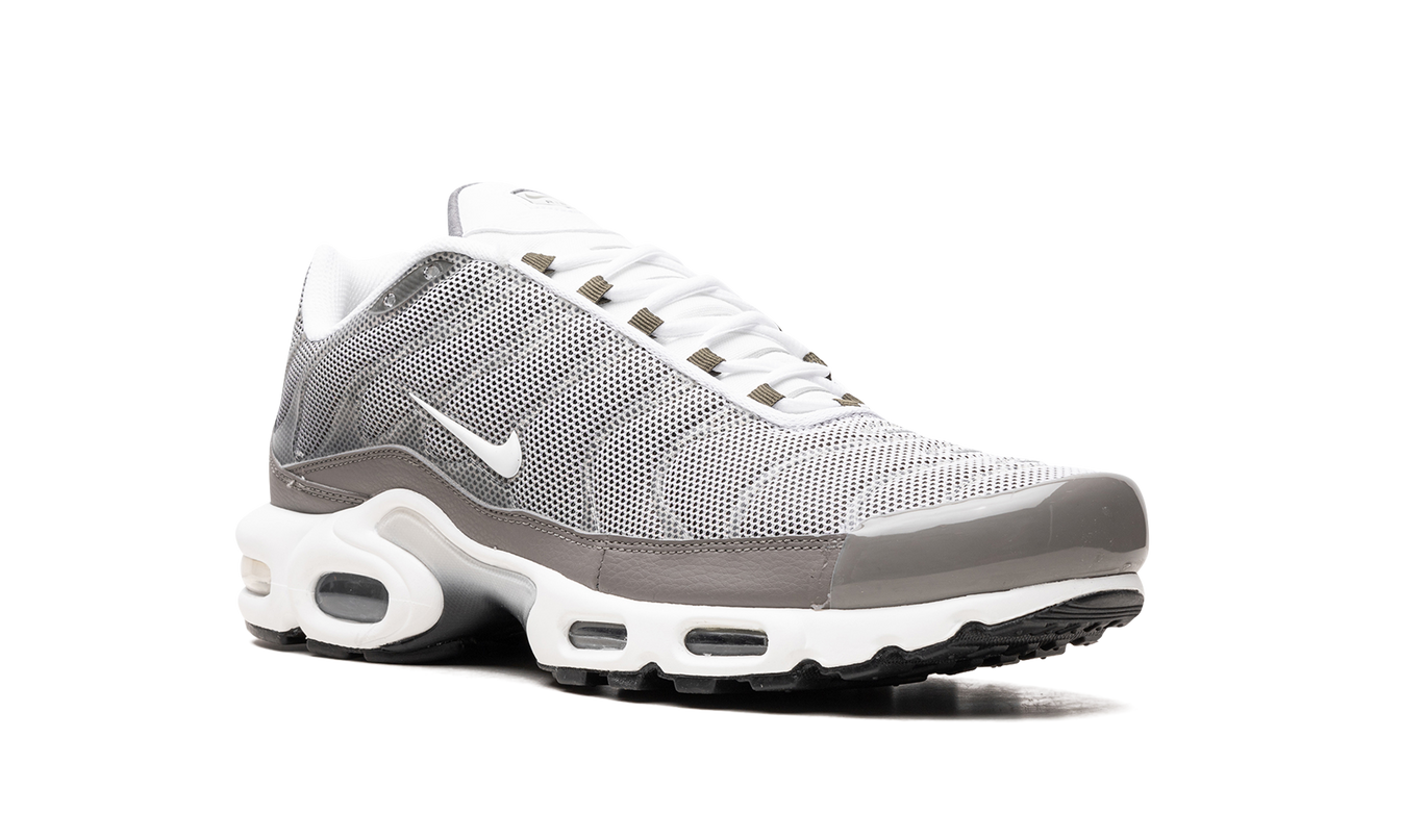 Nike Air Max Plus SE "Flat Pewter"