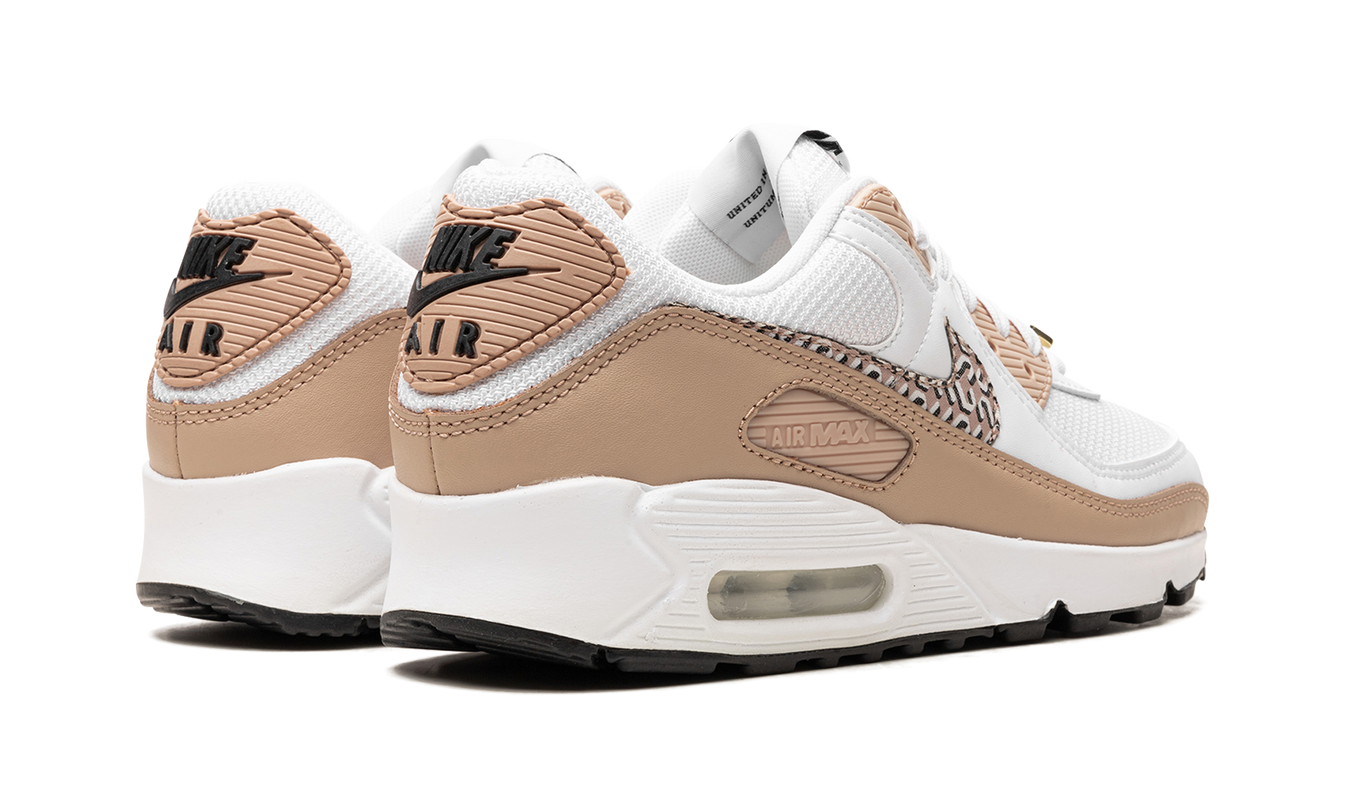 Nike Air Max 90 WMNS "United In Victory"