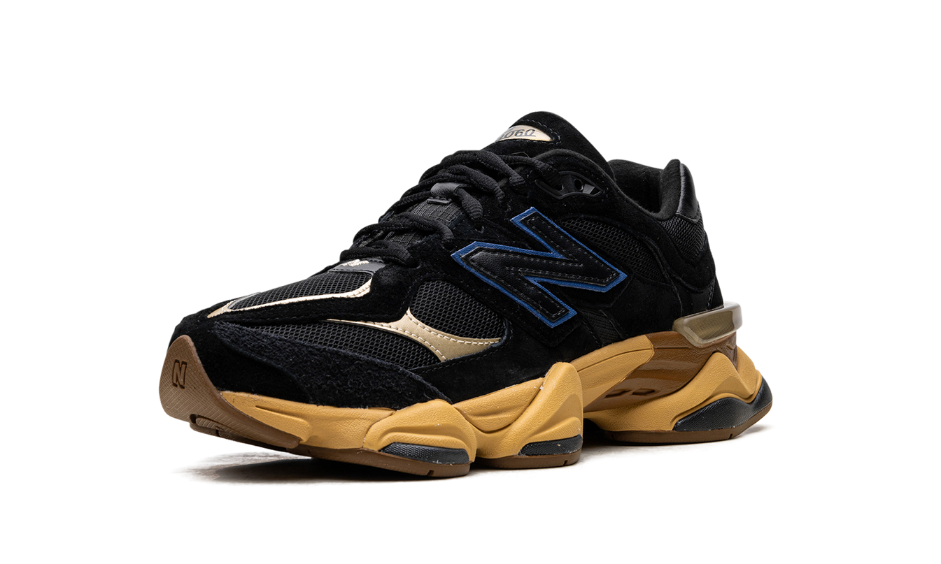 New Balance 9060 "Schwarz Royal Gum"