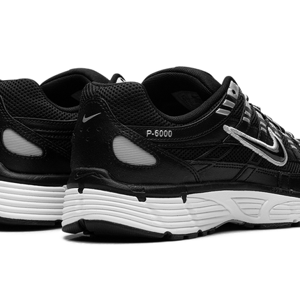 Nike P-6000 „Schwarz Weiß Metallic Silber“