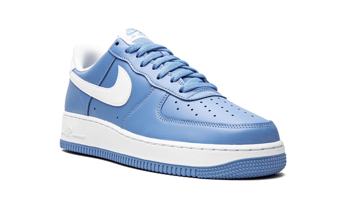 Nike Air Force 1 '07 "UNC"