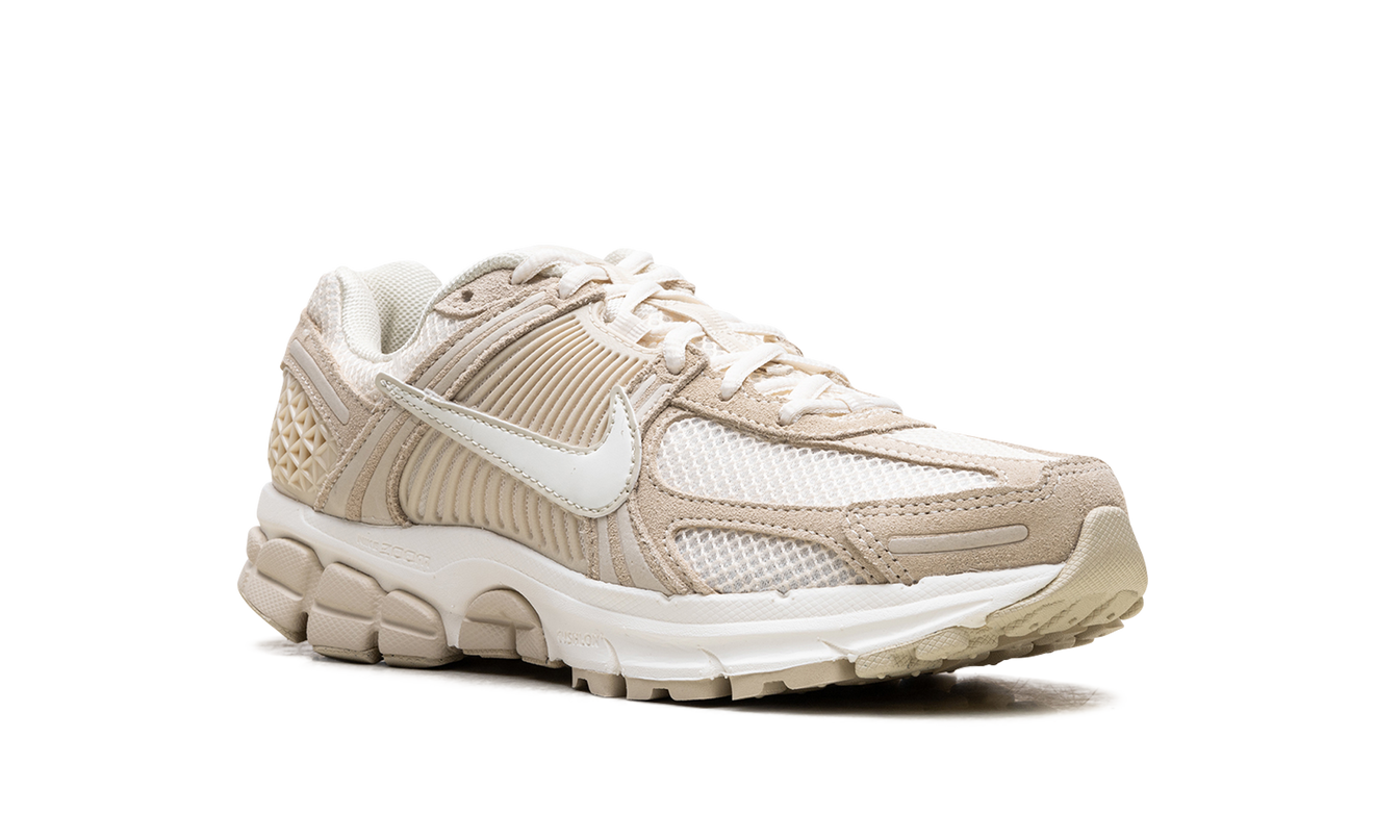 Nike Zoom Vomero 5 WMNS "Beach Light Khaki"