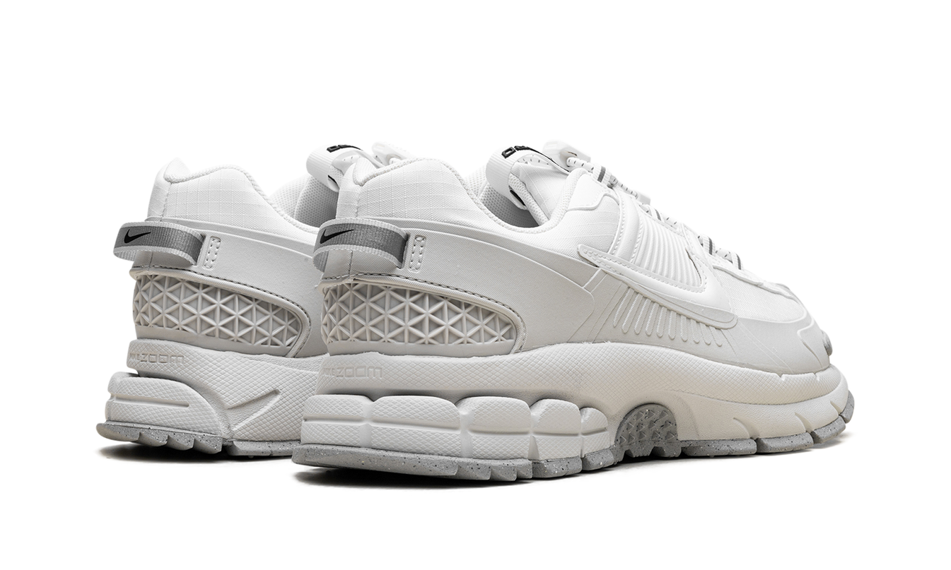 Nike Zoom Vomero Roam WMNS "Summit White"