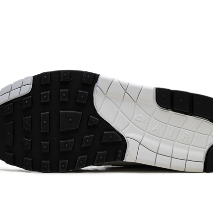 Nike Air Max WMNS 1 "Football Grey"