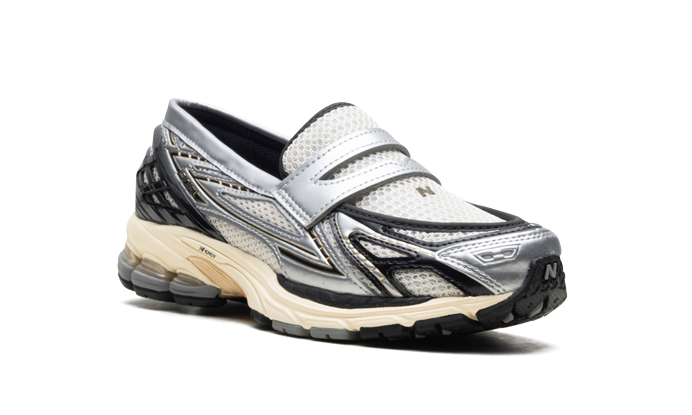 New Balance 1906L "Silver Metallic Cream"