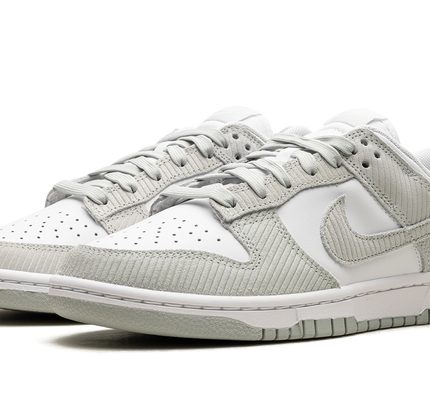 Nike Dunk Low WMNS "Grey Corduroy"