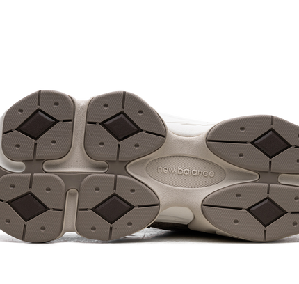New Balance 9060 „Pilzbraun“