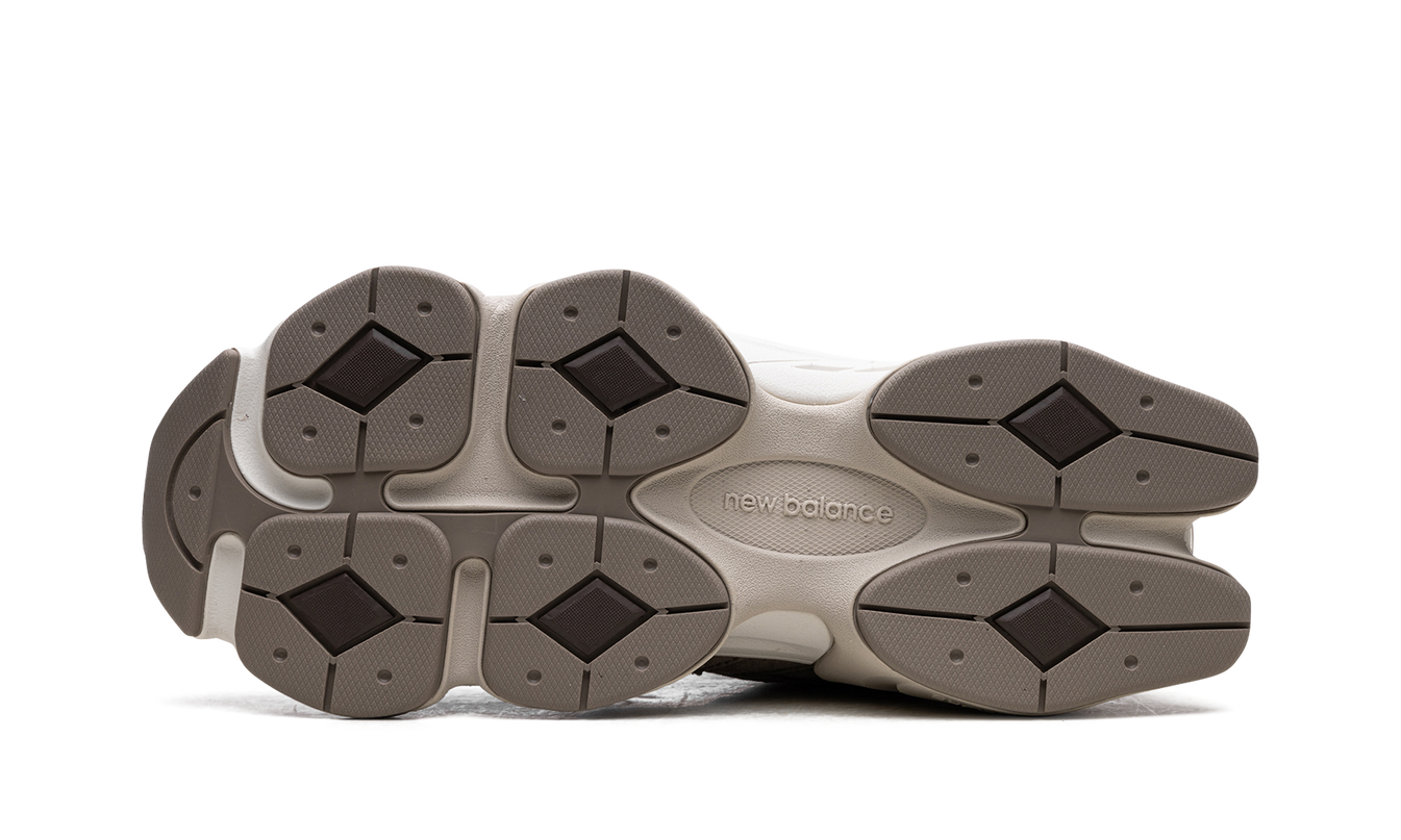 New Balance 9060 "Mushroom Brown"