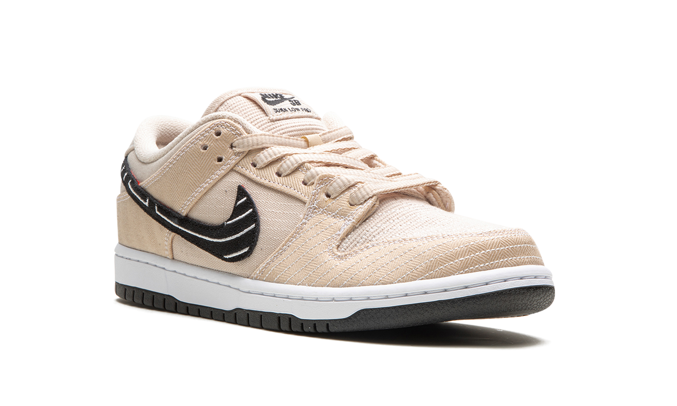 Nike Dunk SB Low "Albino & Preto - Jiu Jitsu"