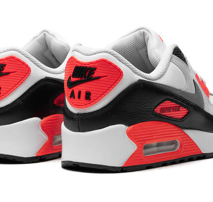 Nike Air Max 90 Gore-Tex "Infrared"
