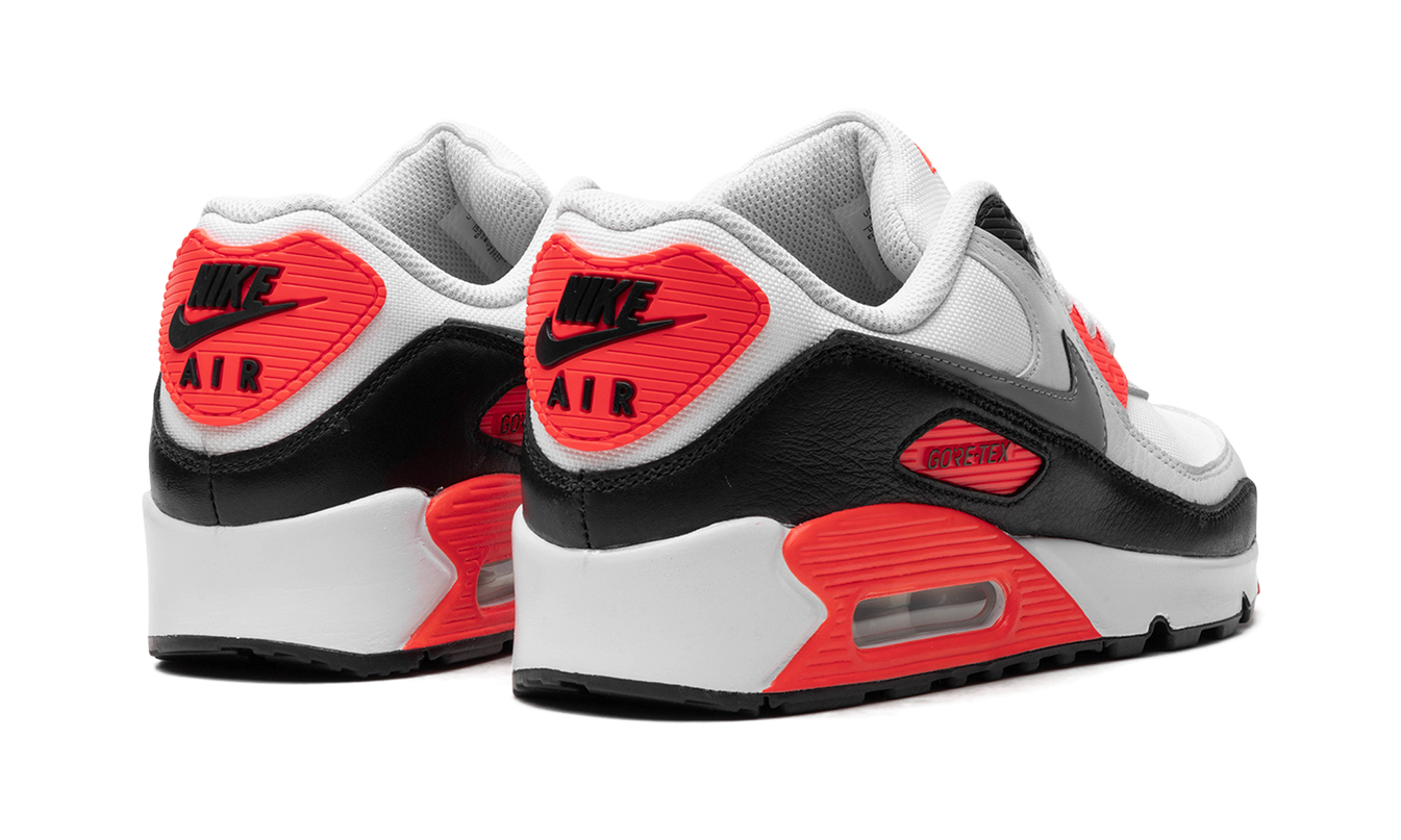 Nike Air Max 90 Gore-Tex "Infrared"