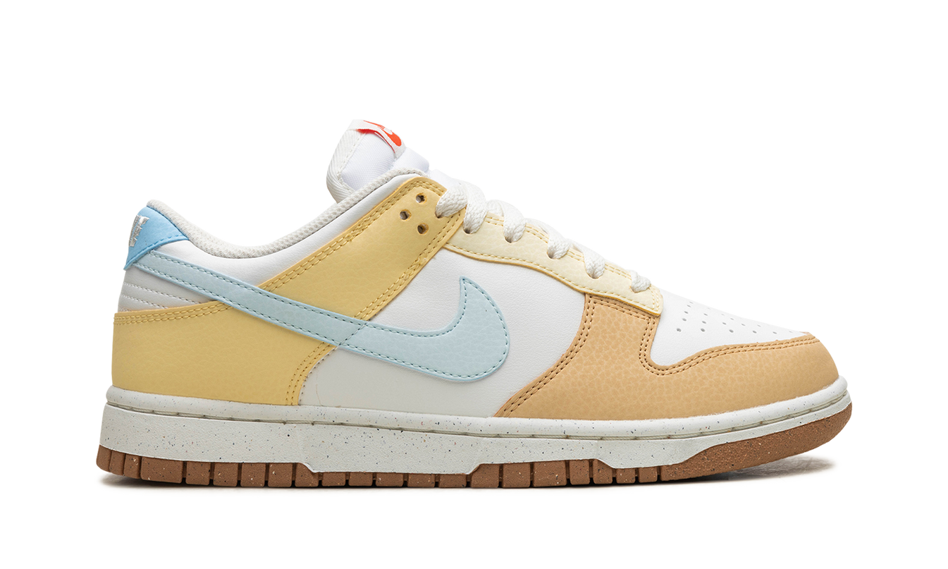 Nike Dunk Low WMNS "Soft Yellow"