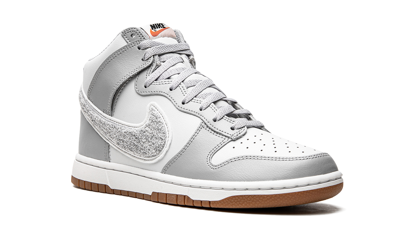 Nike Dunk High "Chenille - Light Smoke"