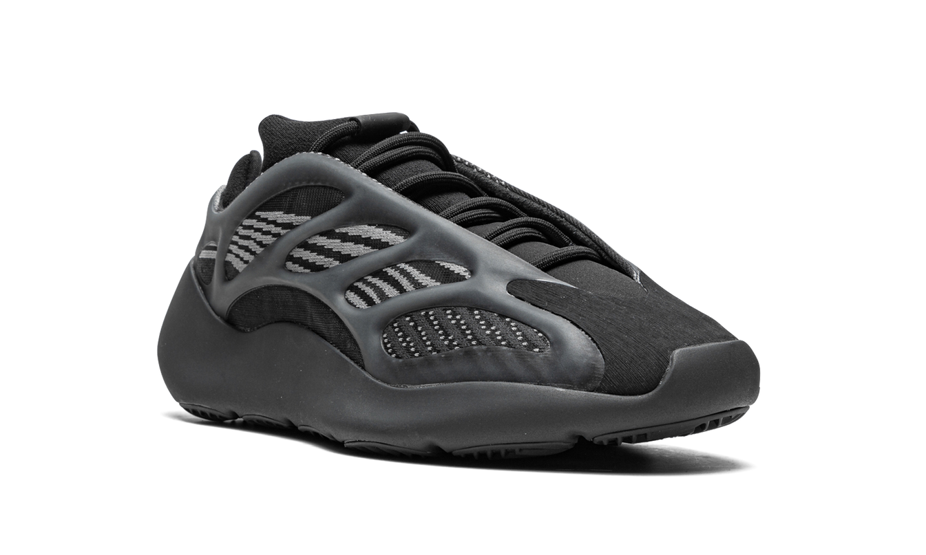 Yeezy 700 V3 „Dunkle Glühen“