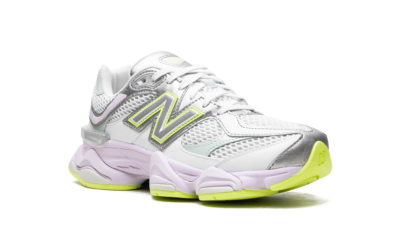 New Balance 9060 „Weißer Taro“