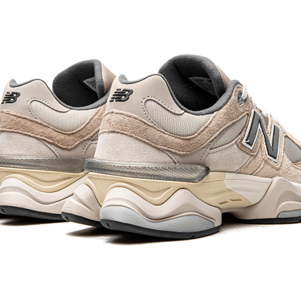 New Balance 9060 „Sea Salt Surf“