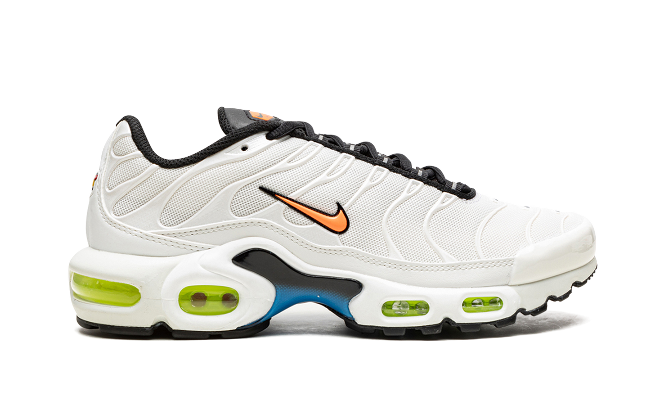 Nike Air Max Plus WMNS "Barely Rose/White Metallic Silver"