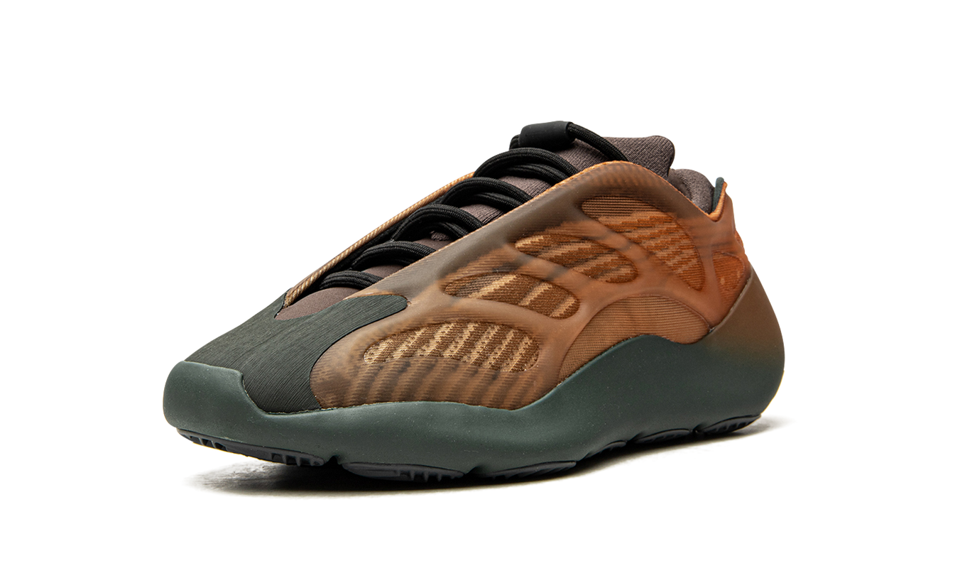 Yeezy 700 V3 "Copper Fade"