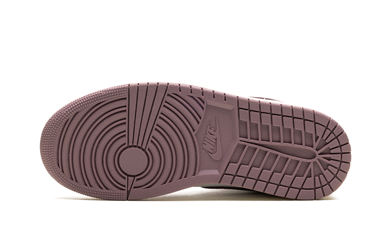 Air Jordan 1 MID WMNS "Mauve"