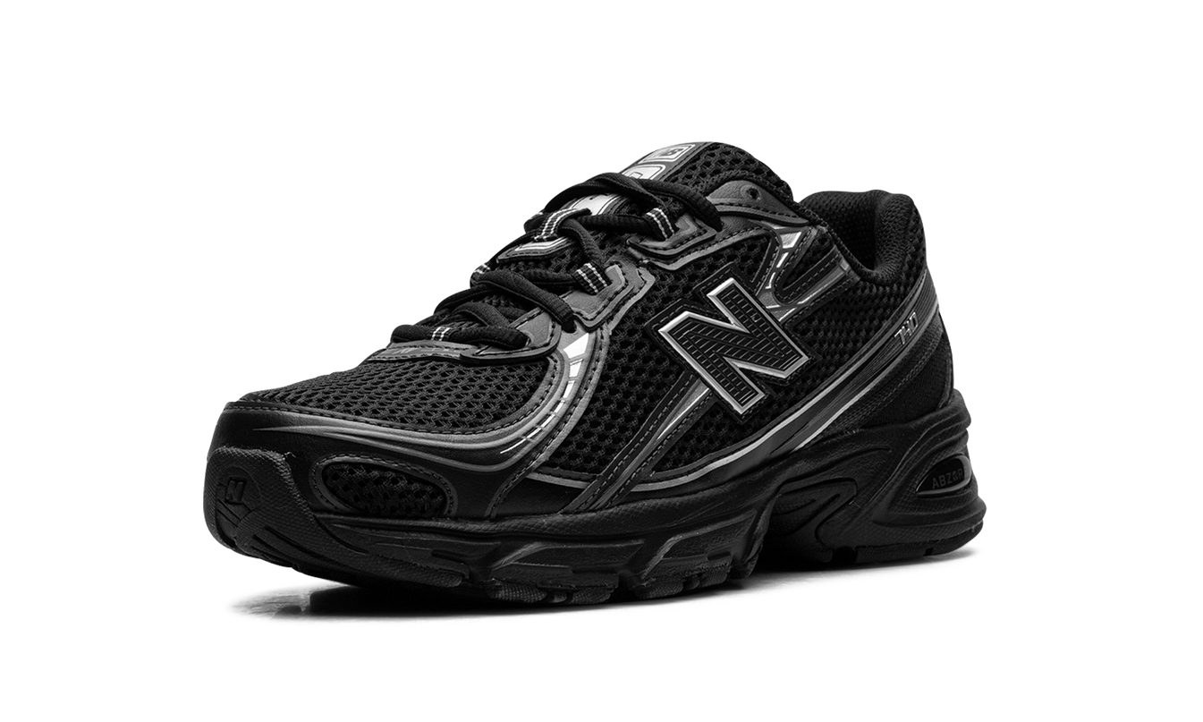 New Balance 740 "Black Silver"