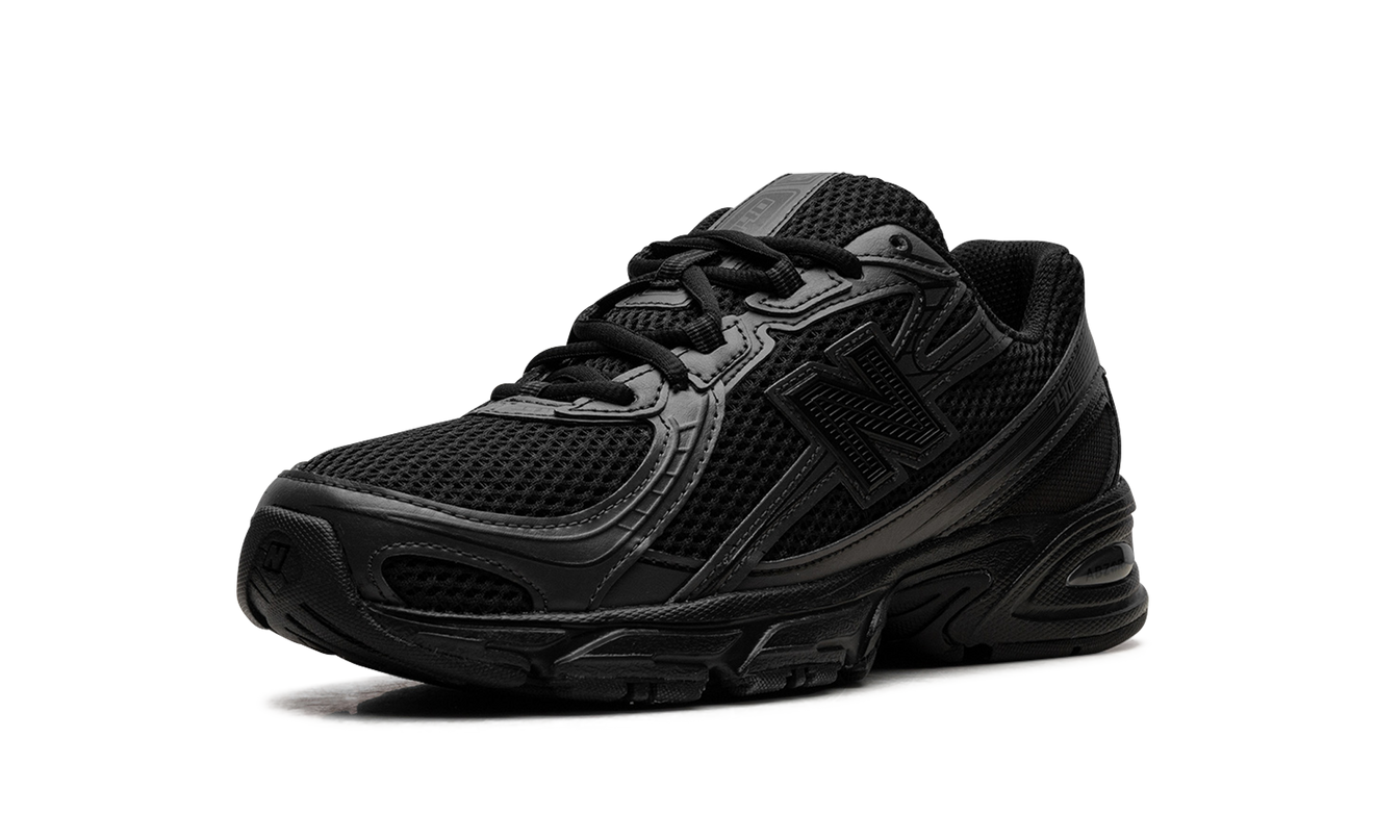 New Balance 740 "Triple Black"