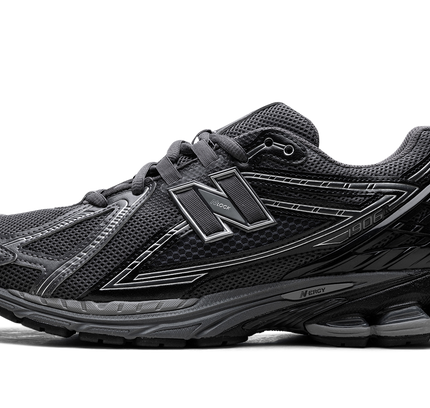 New Balance 1906R "Magnet"