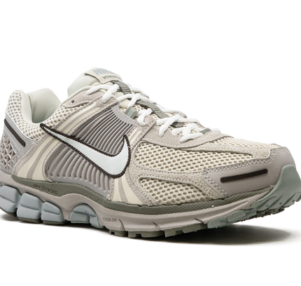 Air Zoom Vomero 5 "Helles Erzholzbraun"