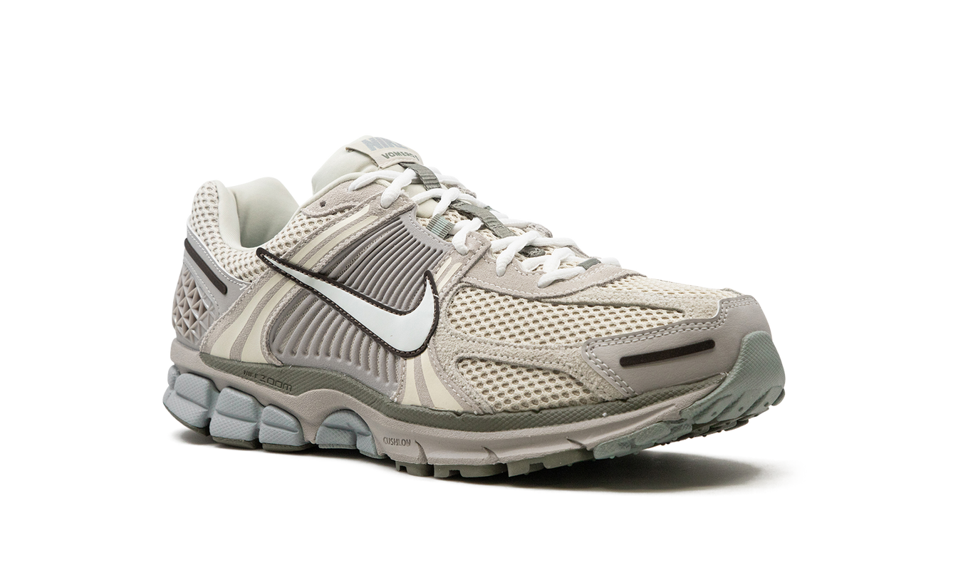 Air Zoom Vomero 5 "Helles Erzholzbraun"