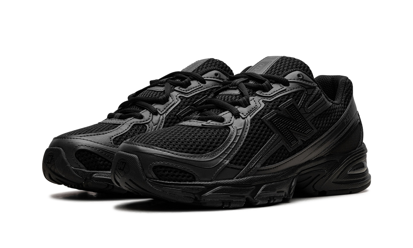 New Balance 740 "Triple Black"