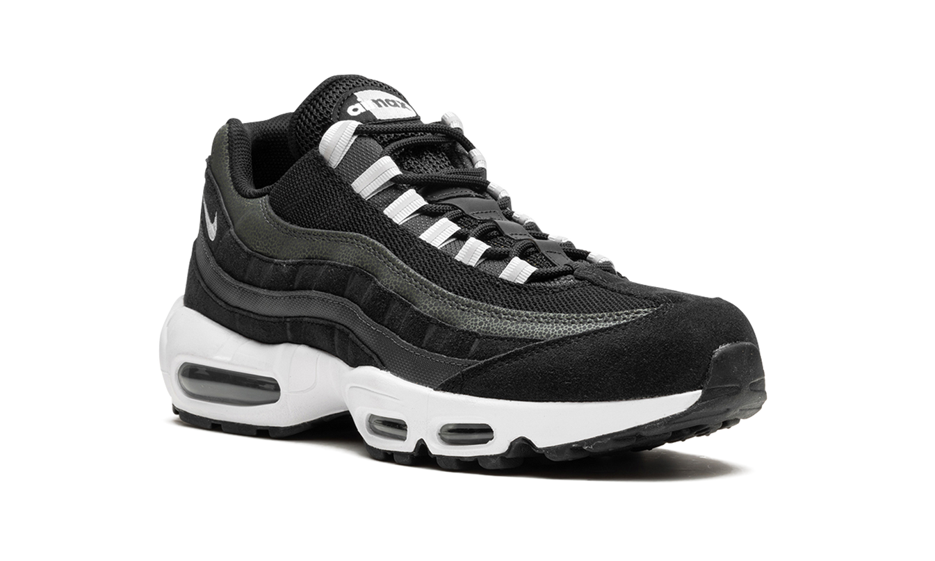 Nike Air Max 95 "Black / Pure Platinum"