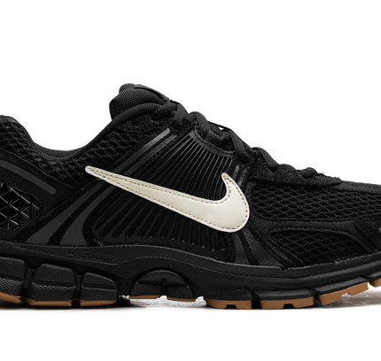 Nike Zoom Vomero 5 "Black Gum"