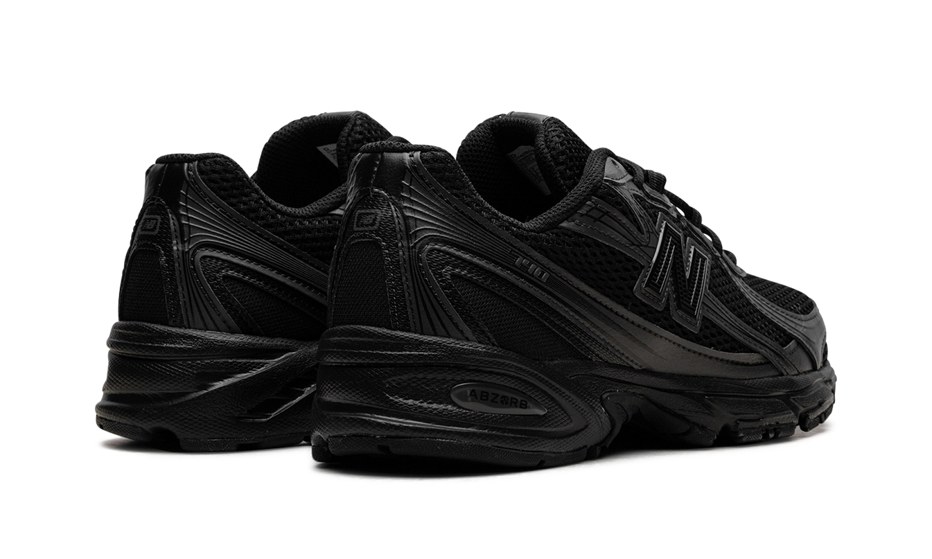 New Balance 740 "Triple Black"