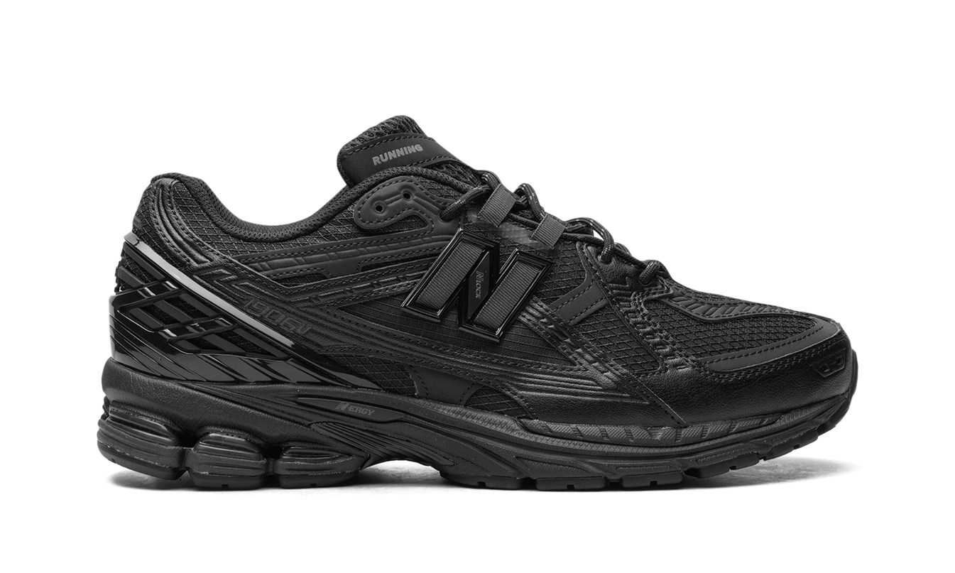 New Balance 1906 "Tripple Black"