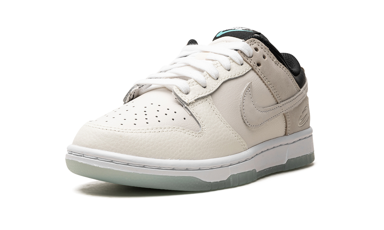 Nike Dunk Low WMNS "Supersonic"