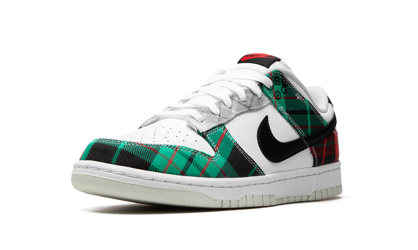 Nike Dunk Low "Tartan Plaid"