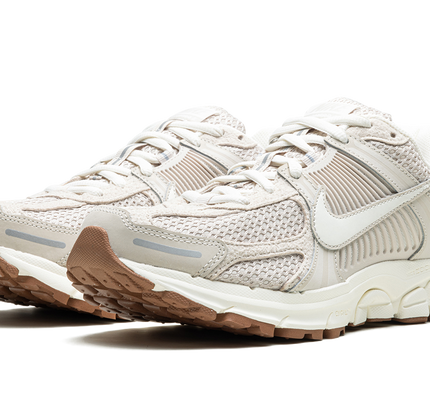 Nike Zoom Vomero 5 WMNS "Light Orewood Brown"