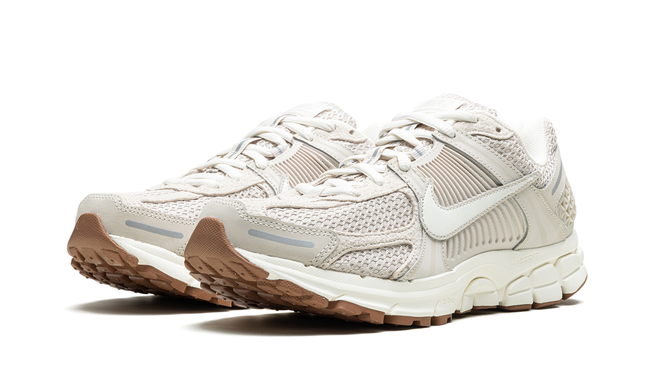 Nike Zoom Vomero 5 WMNS "Light Orewood Brown"