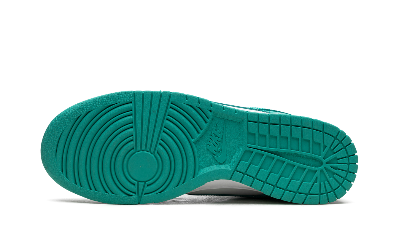 Nike Dunk Low "Clear Jade"