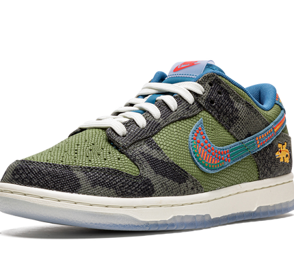 Nike Dunk Low "SiEMPRE Familia"