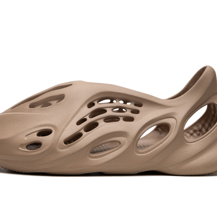 Yeezy Foam Runner „Clay Taupe“
