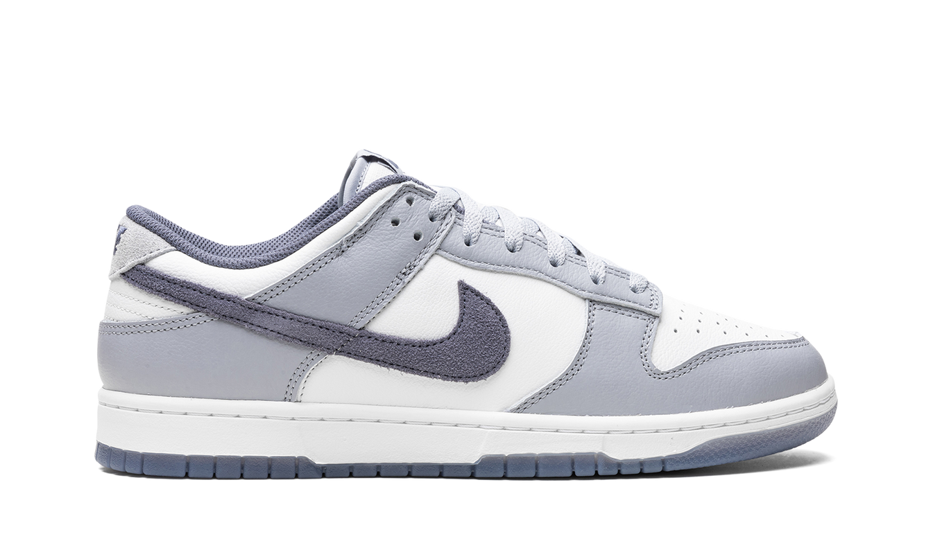 Nike Dunk Low "Light Carbon"